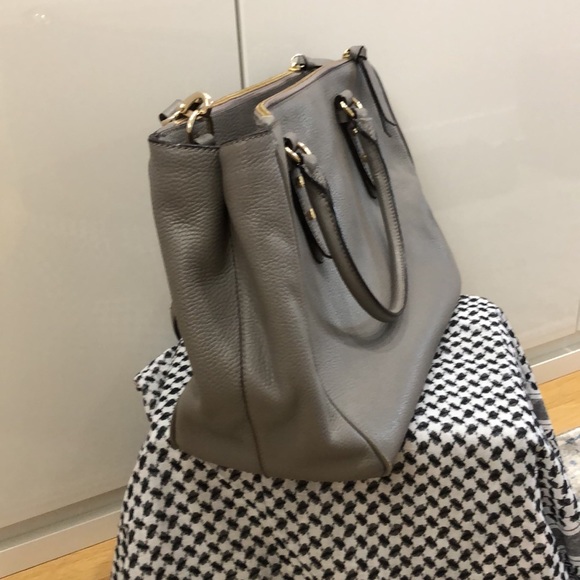 Kate Spade greige bag - Picture 3 of 6